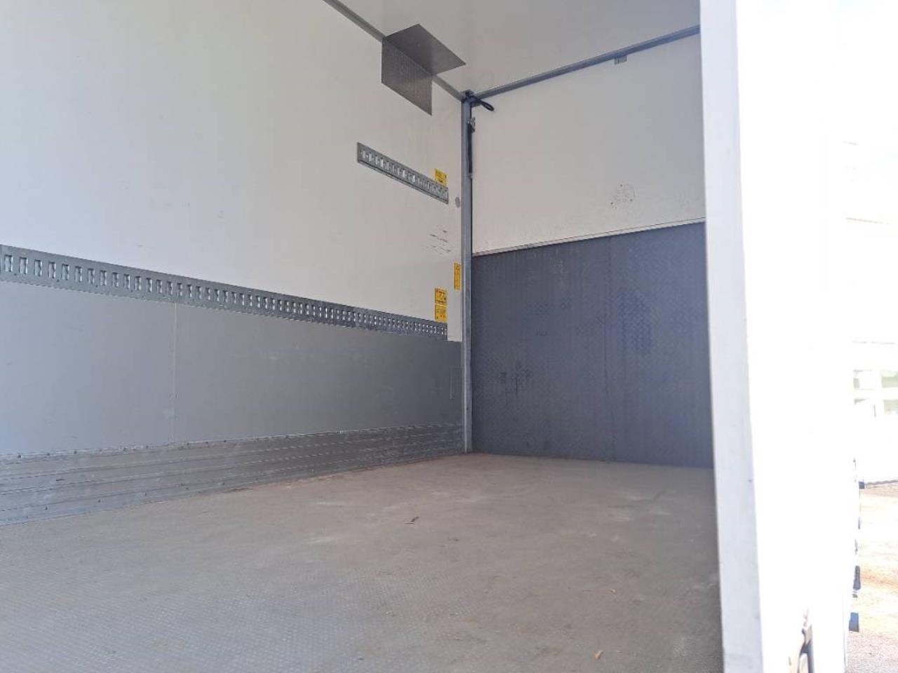 Scania P280B4X2NB 2023 - Sk&aring;p