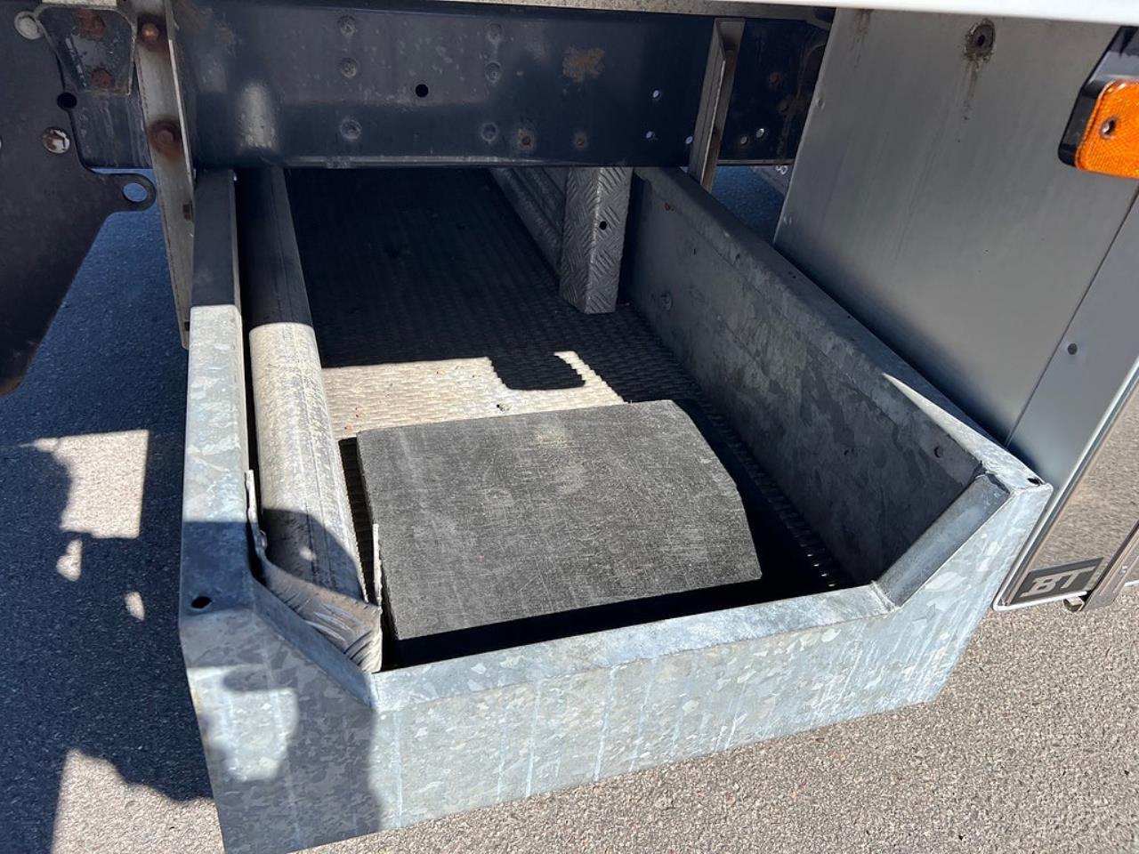 Iveco Daily 72C18 A8 Kranbil Palfinger Kran Fullutrustad 2023 - &Ouml;vrigt