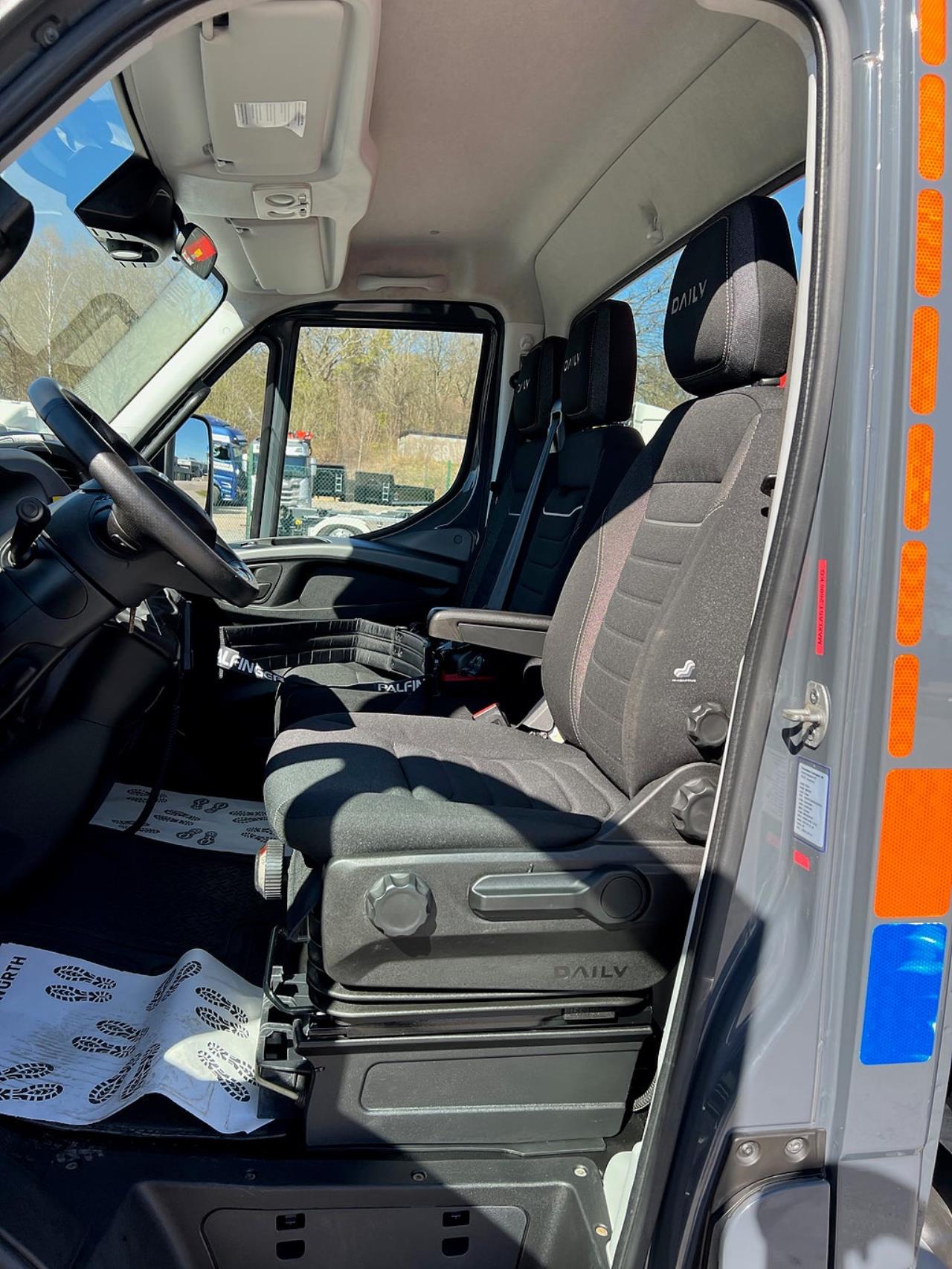 Iveco Daily 72C18 A8 Kranbil Palfinger Kran Fullutrustad 2023 - &Ouml;vrigt