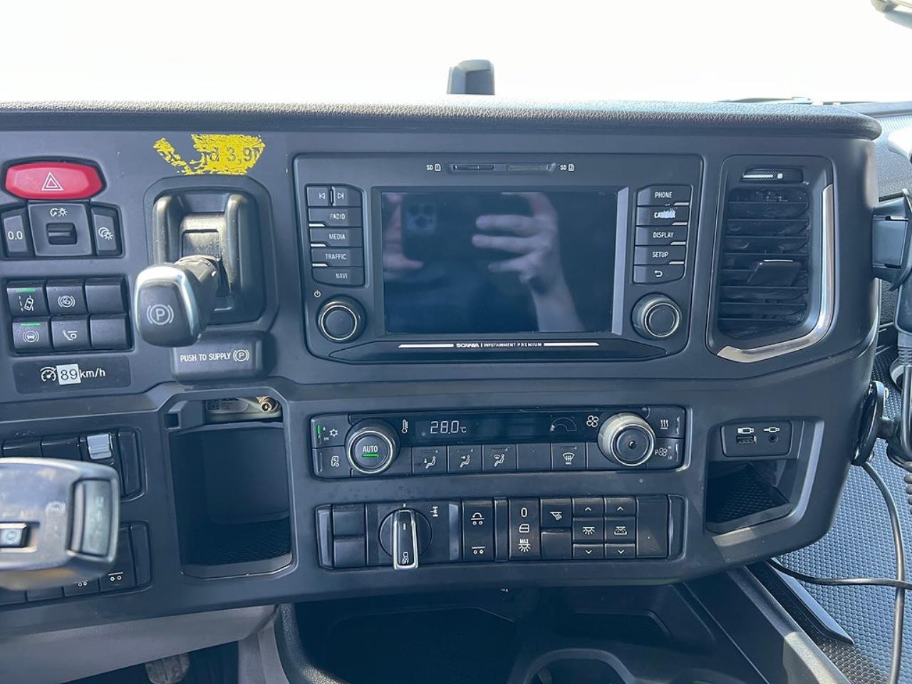 Scania R500 6x2 Lastv&auml;xlare Euro 6 Inkl Schaktflak 2019 - Krok/Lastv&auml;xlare