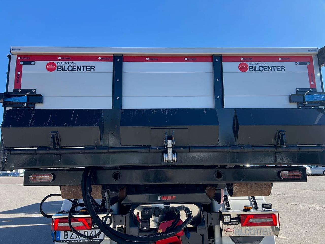 &Ouml;vriga Nytt Kranflak med Tipp & Palfinger 22002 Kran 2026 - &Ouml;vrigt