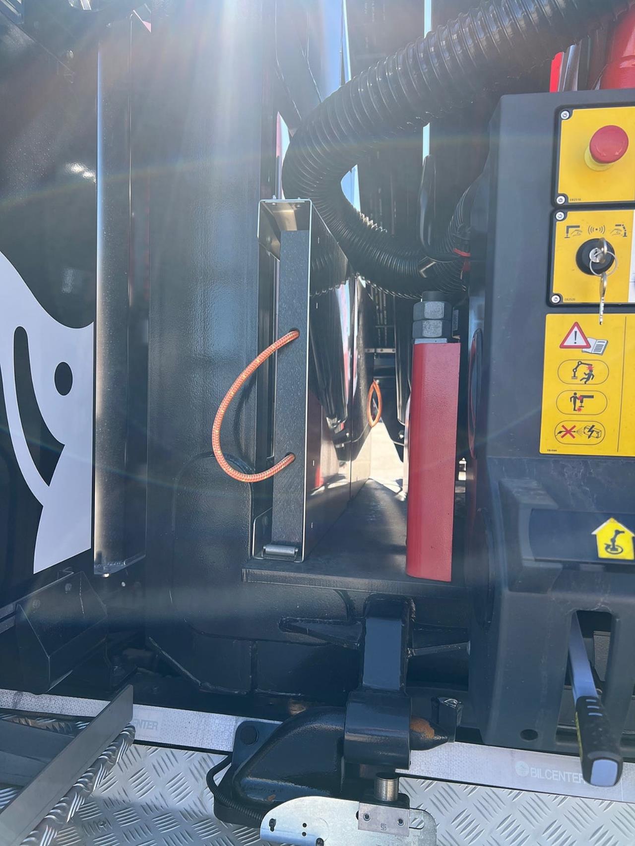 &Ouml;vriga Nytt Kranflak med Tipp & Palfinger 22002 Kran 2026 - &Ouml;vrigt