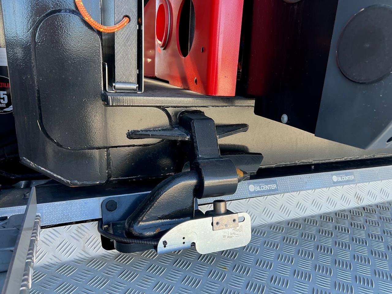 &Ouml;vriga Nytt Kranflak med Tipp & Palfinger 22002 Kran 2026 - &Ouml;vrigt