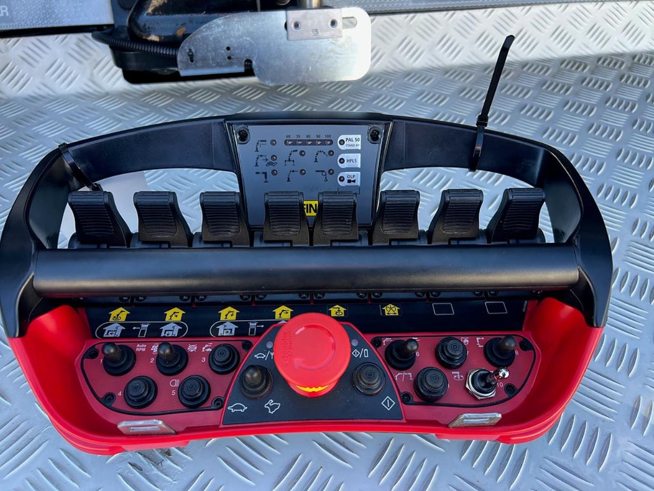 &Ouml;vriga Nytt Kranflak med Tipp & Palfinger 22002 Kran 2026 - &Ouml;vrigt