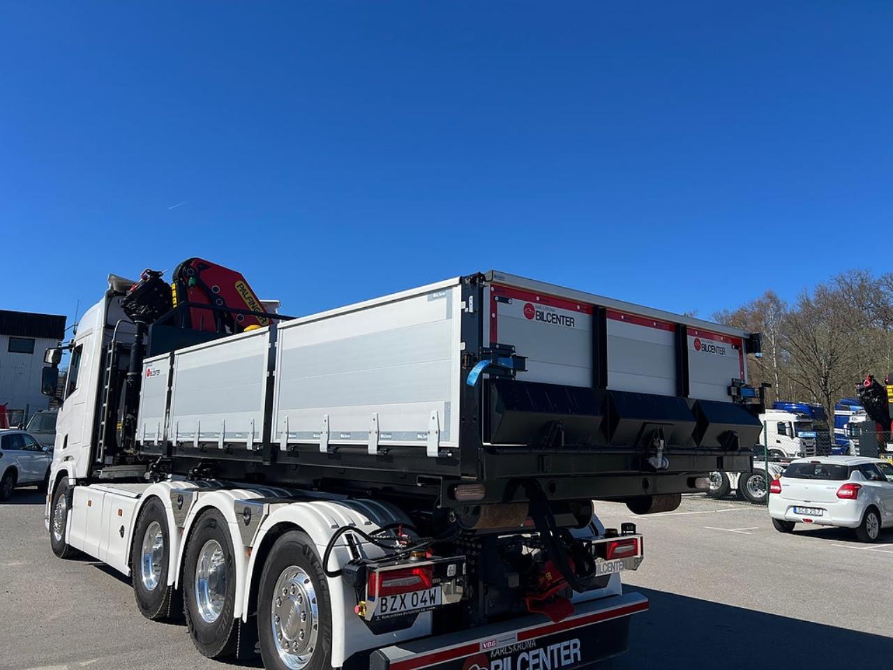 &Ouml;vriga Nytt Kranflak med Tipp & Palfinger 22002 Kran 2026 - &Ouml;vrigt