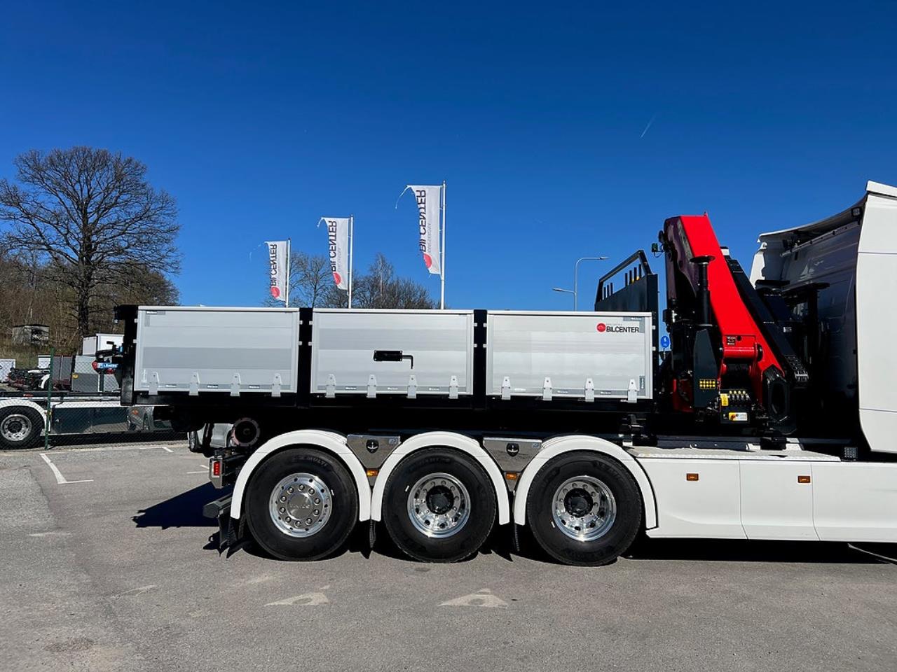 &Ouml;vriga Nytt Kranflak med Tipp & Palfinger 22002 Kran 2026 - &Ouml;vrigt