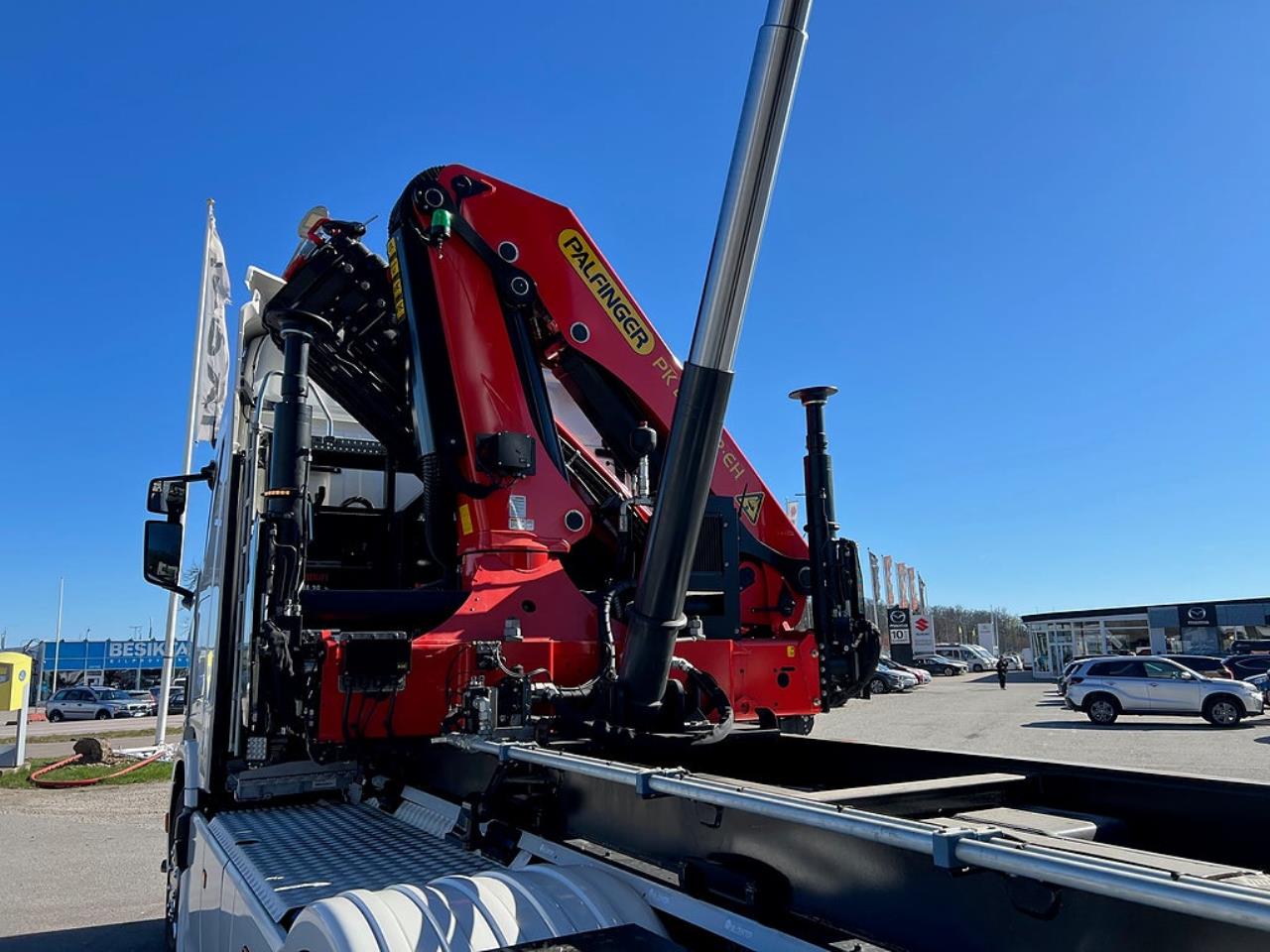 &Ouml;vriga Nytt Kranflak med Tipp & Palfinger 22002 Kran 2026 - &Ouml;vrigt