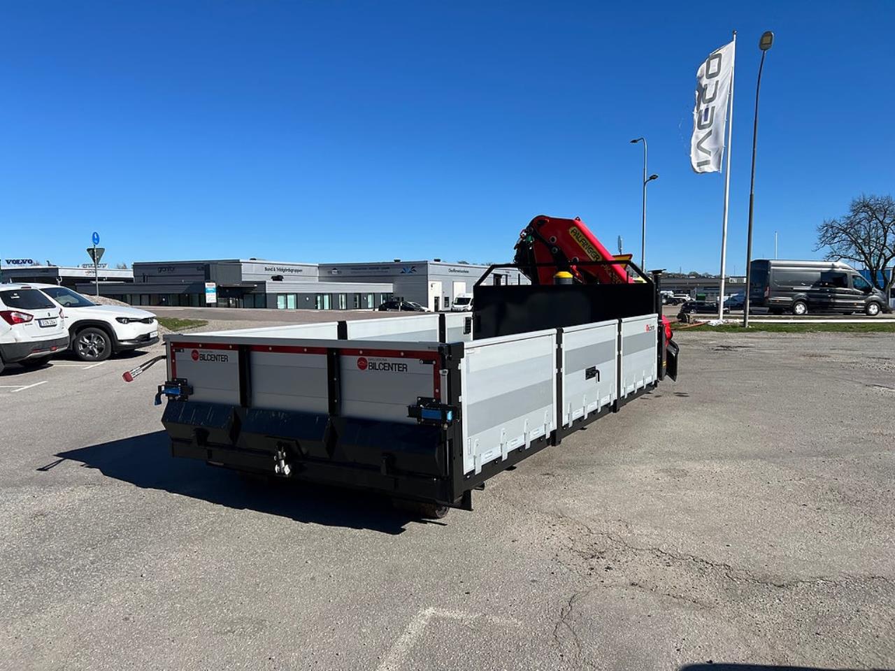 &Ouml;vriga Nytt Kranflak med Tipp & Palfinger 22002 Kran 2026 - &Ouml;vrigt