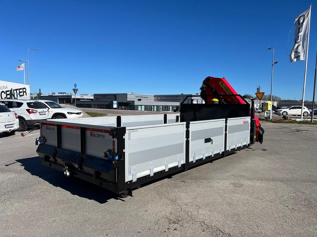 &Ouml;vriga Nytt Kranflak med Tipp & Palfinger 22002 Kran 2026 - &Ouml;vrigt