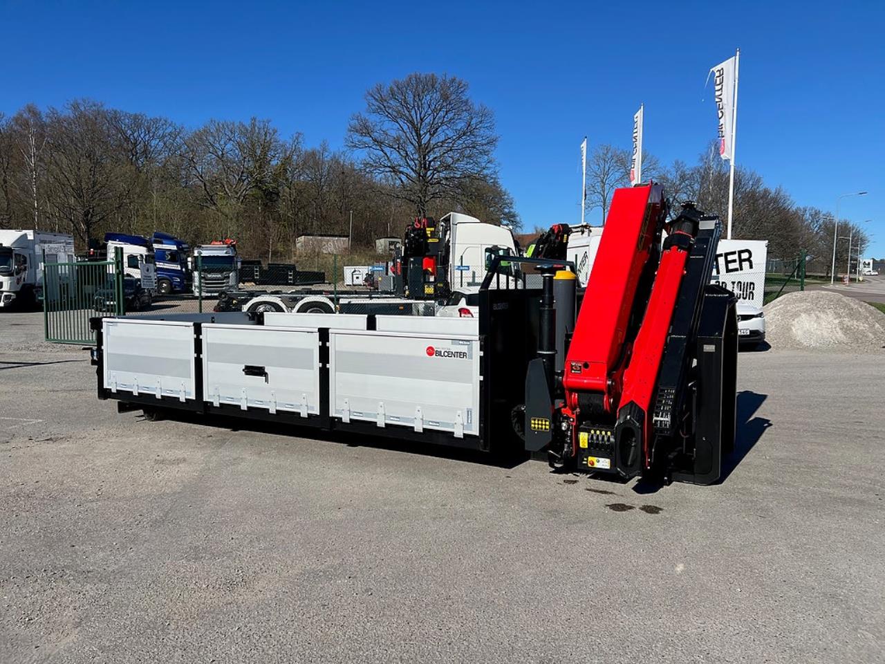 &Ouml;vriga Nytt Kranflak med Tipp & Palfinger 22002 Kran 2026 - &Ouml;vrigt