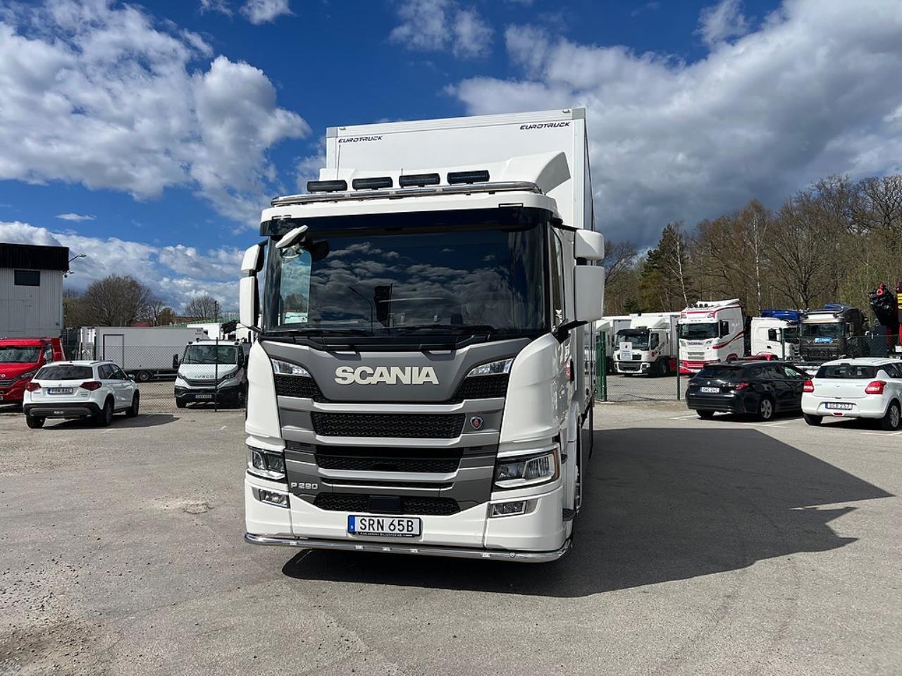 Scania P280 4x2 Sk&aring;pbil &Ouml;ppningsbarsida, *300 Mil* 2022 - Sk&aring;p
