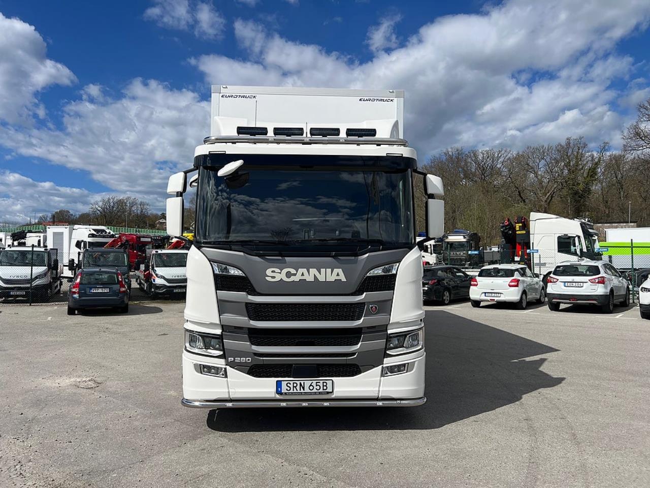 Scania P280 4x2 Sk&aring;pbil &Ouml;ppningsbarsida, *300 Mil* 2022 - Sk&aring;p