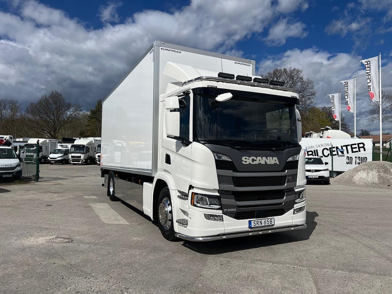 Scania P280 4x2 Sk&aring;pbil &Ouml;ppningsbarsida, *300 Mil* 2022 - Sk&aring;p