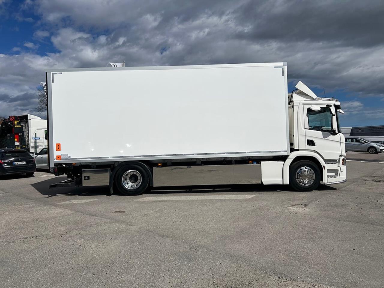 Scania P280 4x2 Sk&aring;pbil &Ouml;ppningsbarsida, *300 Mil* 2022 - Sk&aring;p