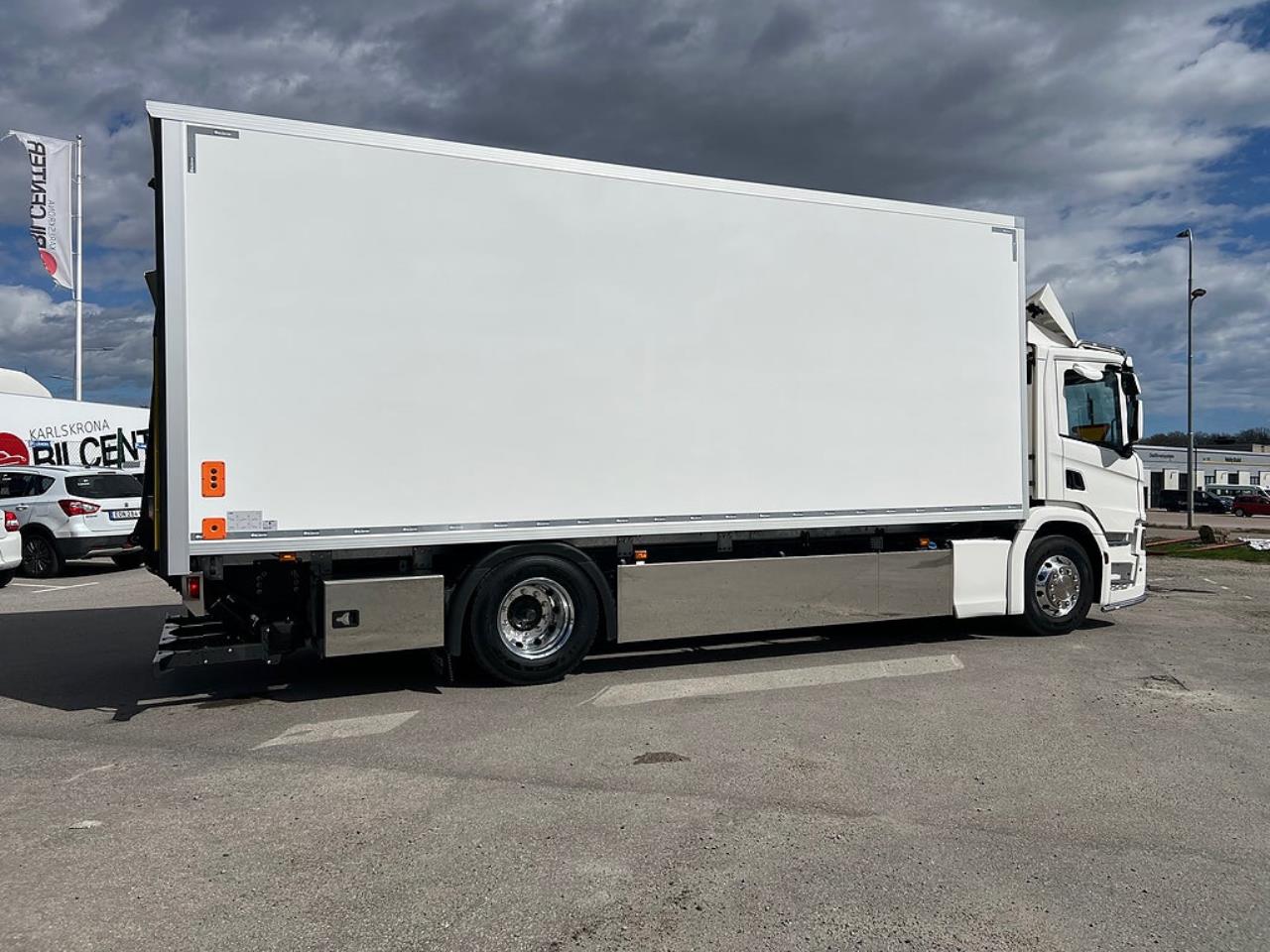 Scania P280 4x2 Sk&aring;pbil &Ouml;ppningsbarsida, *300 Mil* 2022 - Sk&aring;p