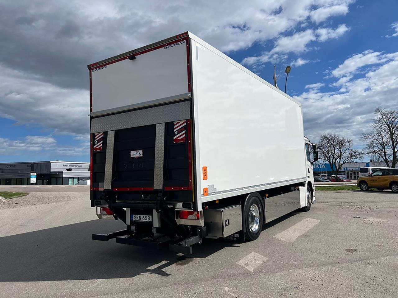 Scania P280 4x2 Sk&aring;pbil &Ouml;ppningsbarsida, *300 Mil* 2022 - Sk&aring;p