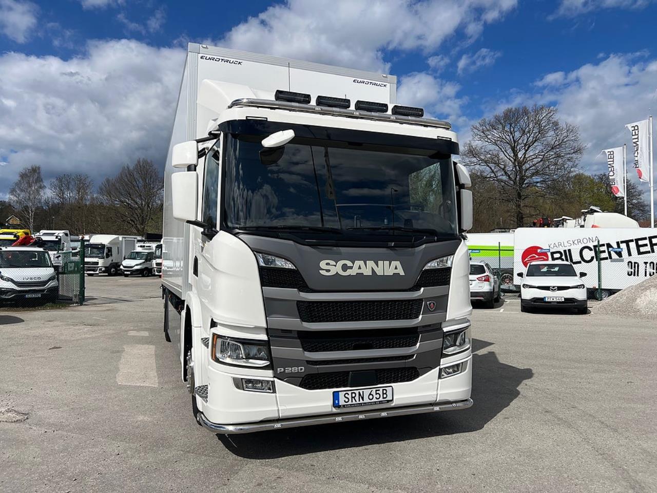 Scania P280 4x2 Sk&aring;pbil &Ouml;ppningsbarsida, *300 Mil* 2022 - Sk&aring;p