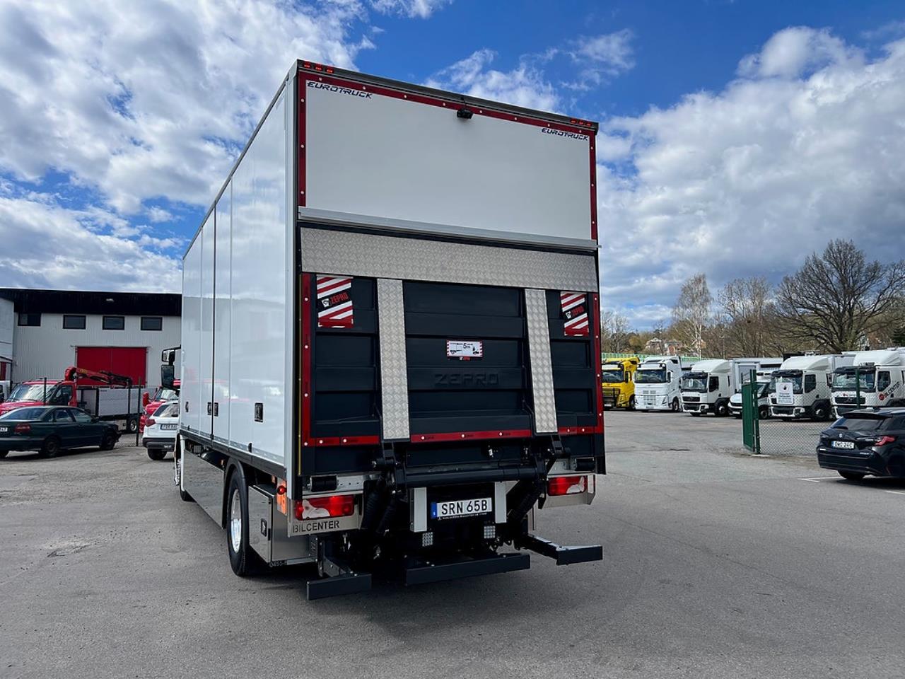 Scania P280 4x2 Sk&aring;pbil &Ouml;ppningsbarsida, *300 Mil* 2022 - Sk&aring;p