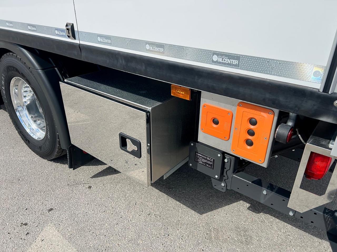 Scania P280 4x2 Sk&aring;pbil &Ouml;ppningsbarsida, *300 Mil* 2022 - Sk&aring;p