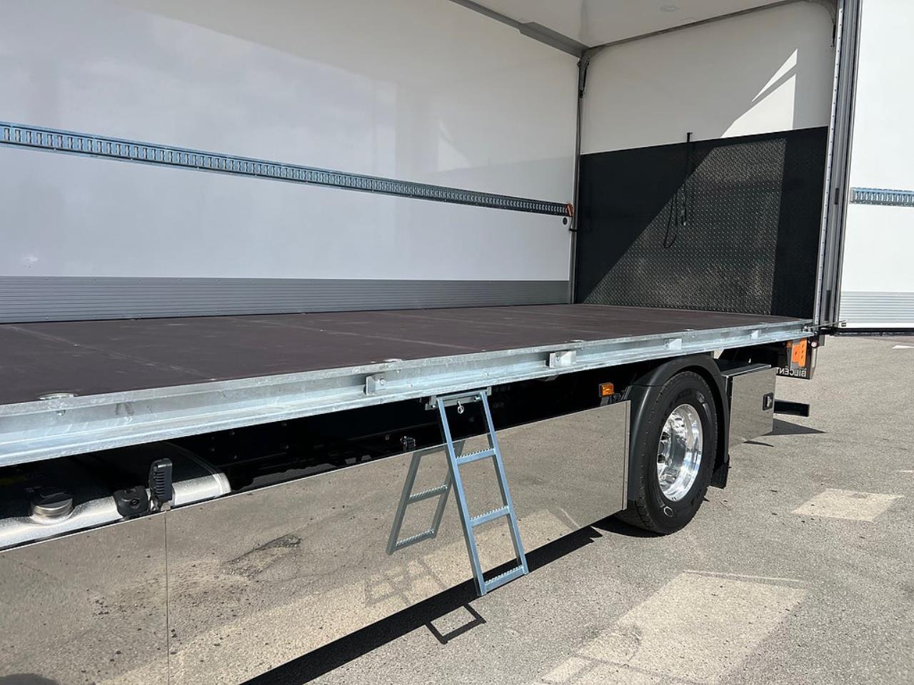 Scania P280 4x2 Sk&aring;pbil &Ouml;ppningsbarsida, *300 Mil* 2022 - Sk&aring;p