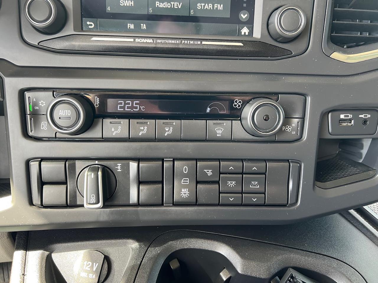 Scania P280 4x2 Sk&aring;pbil &Ouml;ppningsbarsida, *300 Mil* 2022 - Sk&aring;p