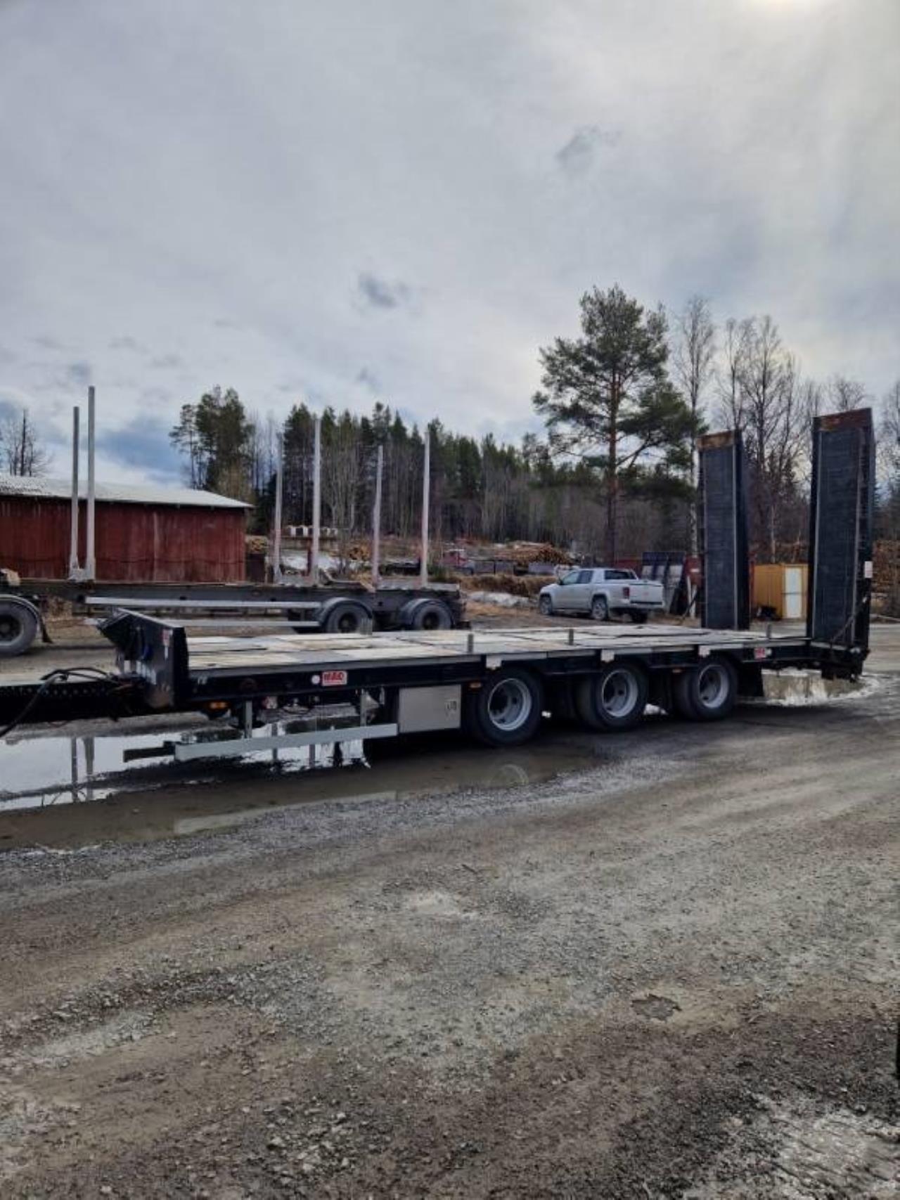 MCCAULEY-3 axl Maskink&auml;rra 3 axl 2021 - Maskin