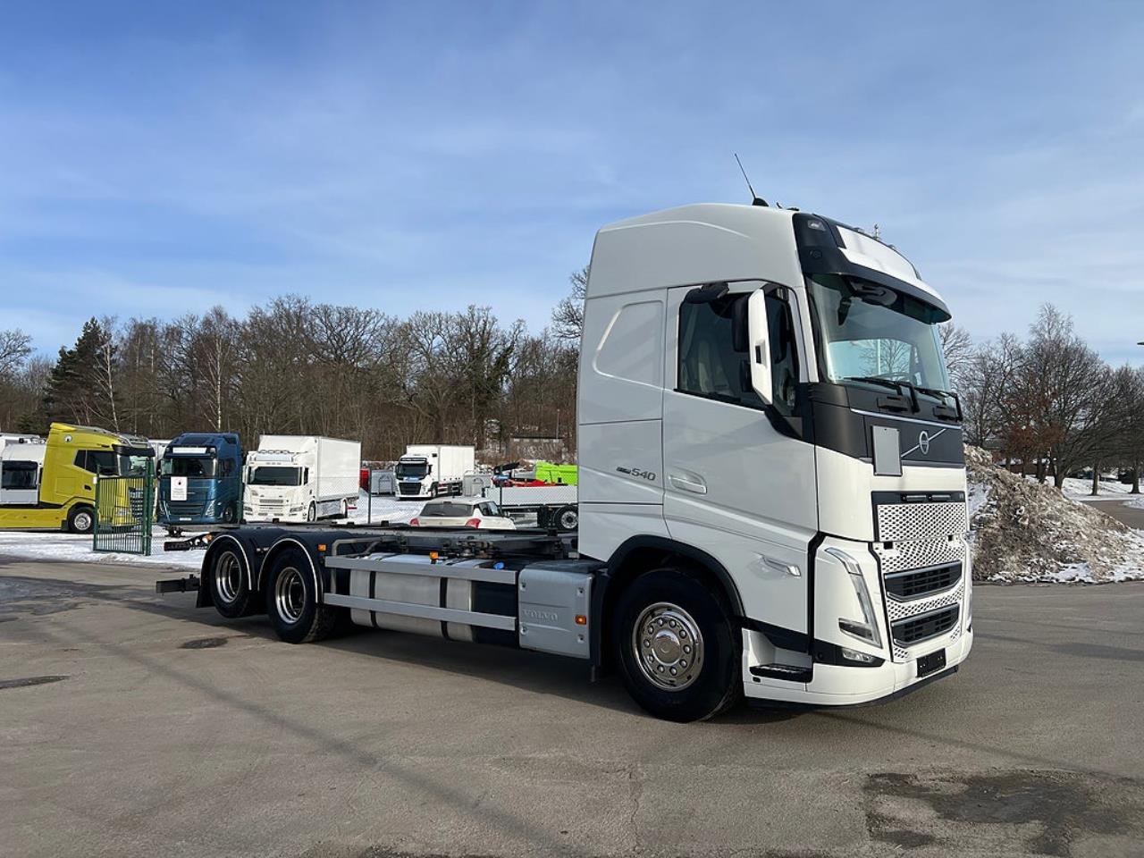 Volvo FH13 540 6x2 L&ouml;sflaksbil inkl jigg, Euro 6 2023 - &Ouml;vrigt