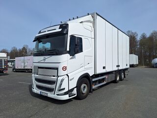 Volvo FH 6x2 Sk&aring;p