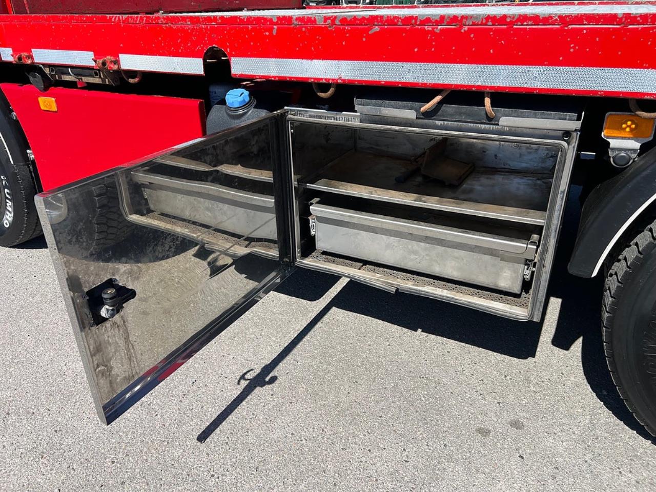 Volvo FM13 460 8x2*6 Maskinbil med stor kran, Euro 6 2017 - Kran