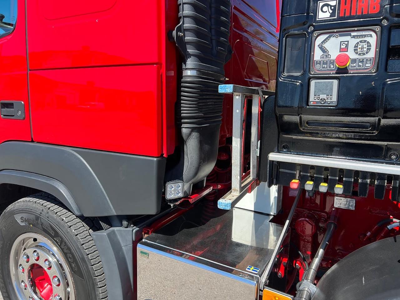 Volvo FM13 460 8x2*6 Maskinbil med stor kran, Euro 6 2017 - Kran