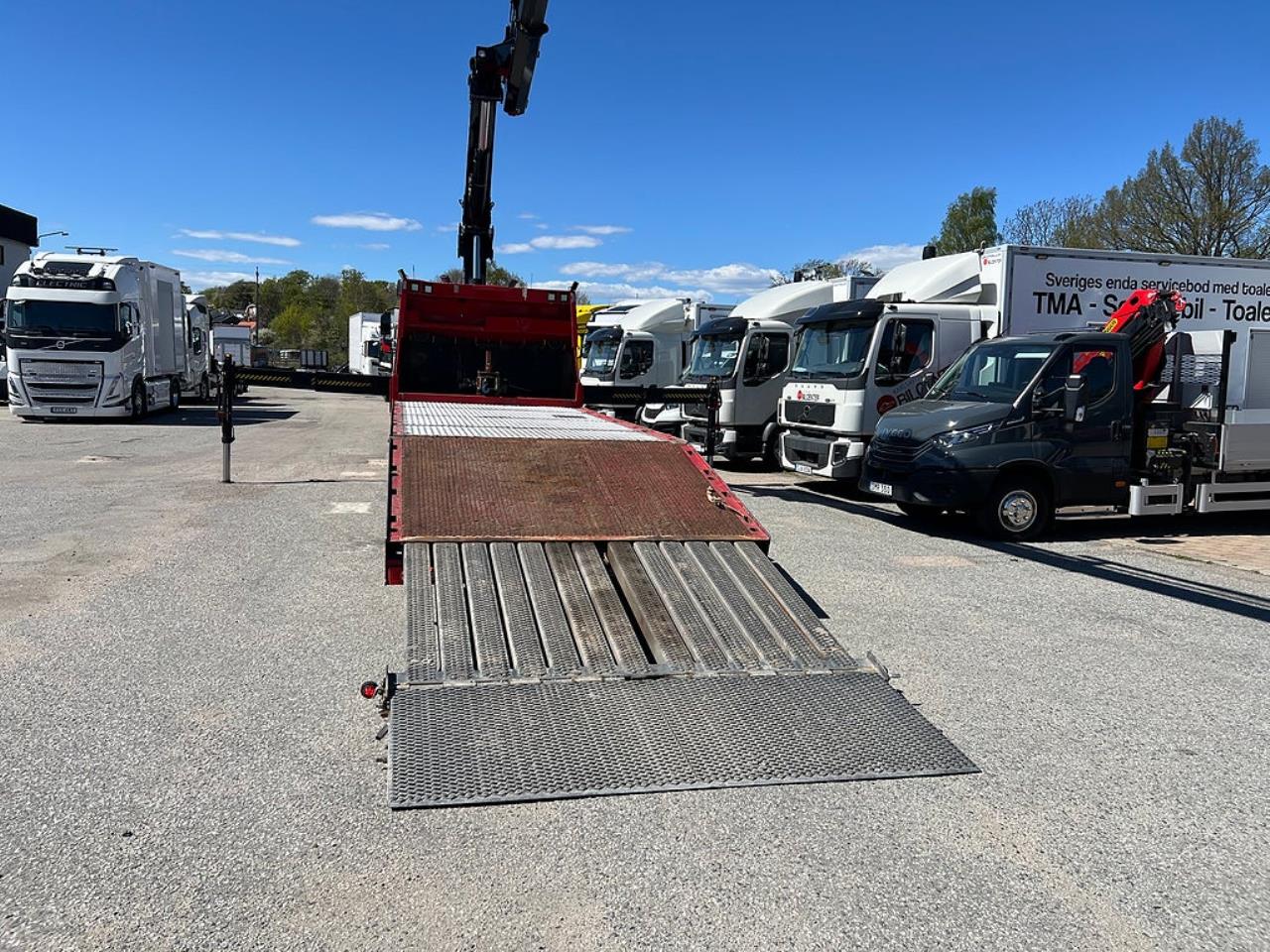 Volvo FM13 460 8x2*6 Maskinbil med stor kran, Euro 6 2017 - Kran