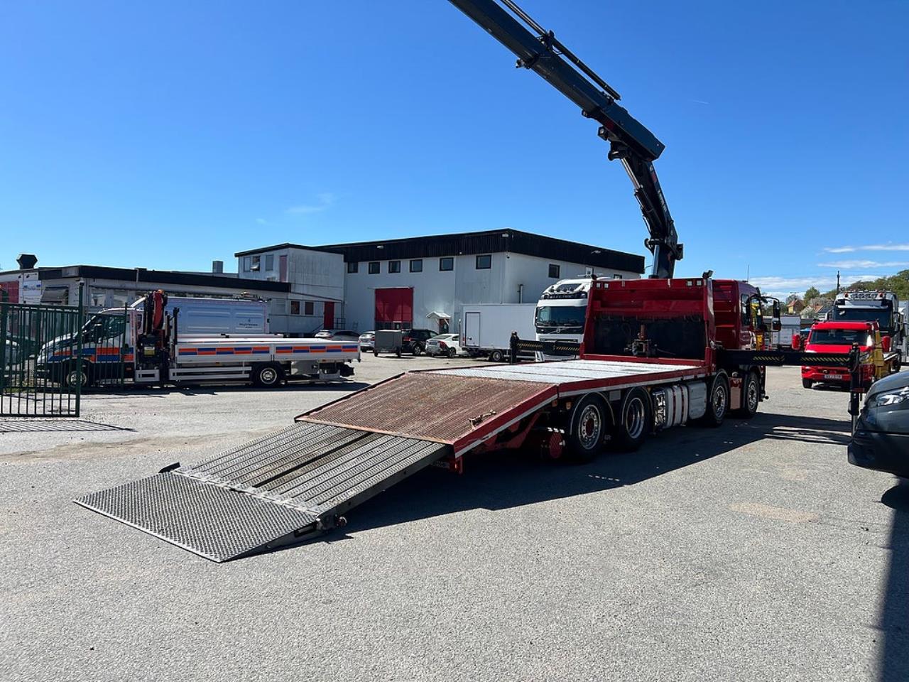 Volvo FM13 460 8x2*6 Maskinbil med stor kran, Euro 6 2017 - Kran