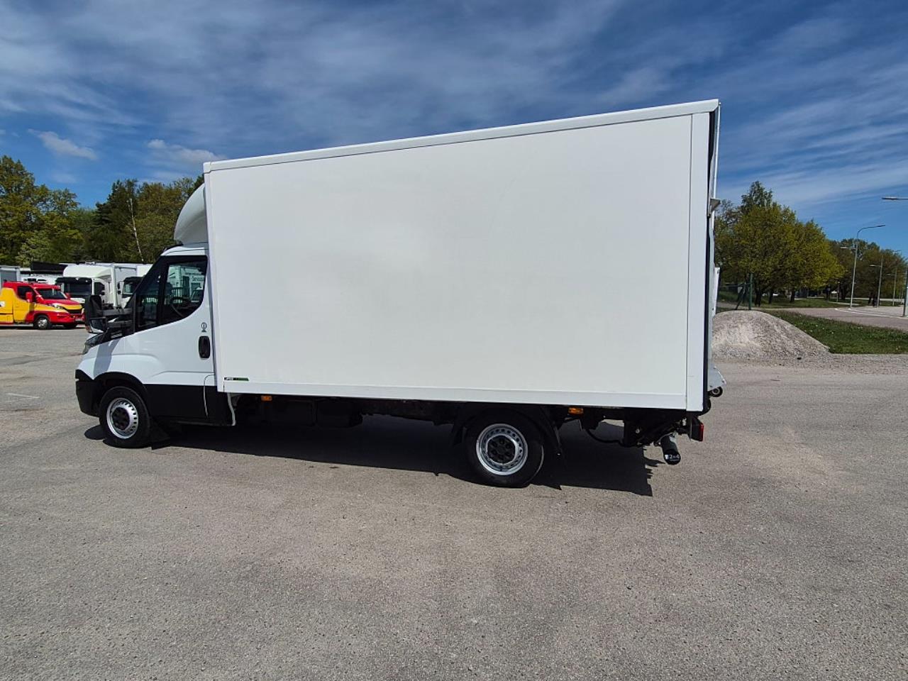 Iveco Daily 35S17 Hi-Matic JPGS Sk&aring;p & bakgavellyft 2016 - &Ouml;vrigt