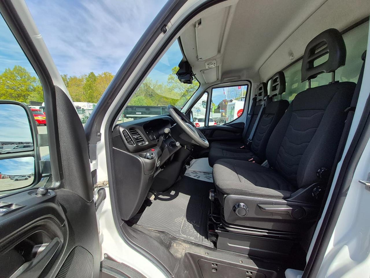 Iveco Daily 35S17 Hi-Matic JPGS Sk&aring;p & bakgavellyft 2016 - &Ouml;vrigt