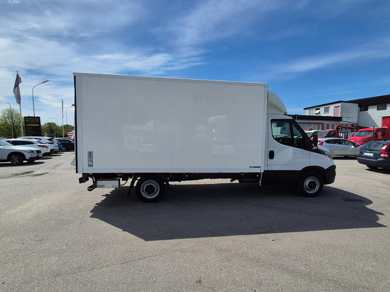 Iveco Daily 35S17 Hi-Matic JPGS Sk&aring;p & bakgavellyft 2016 - &Ouml;vrigt
