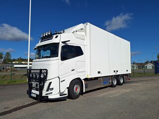 Volvo FH16 Aero 6x4 Sk&aring;p