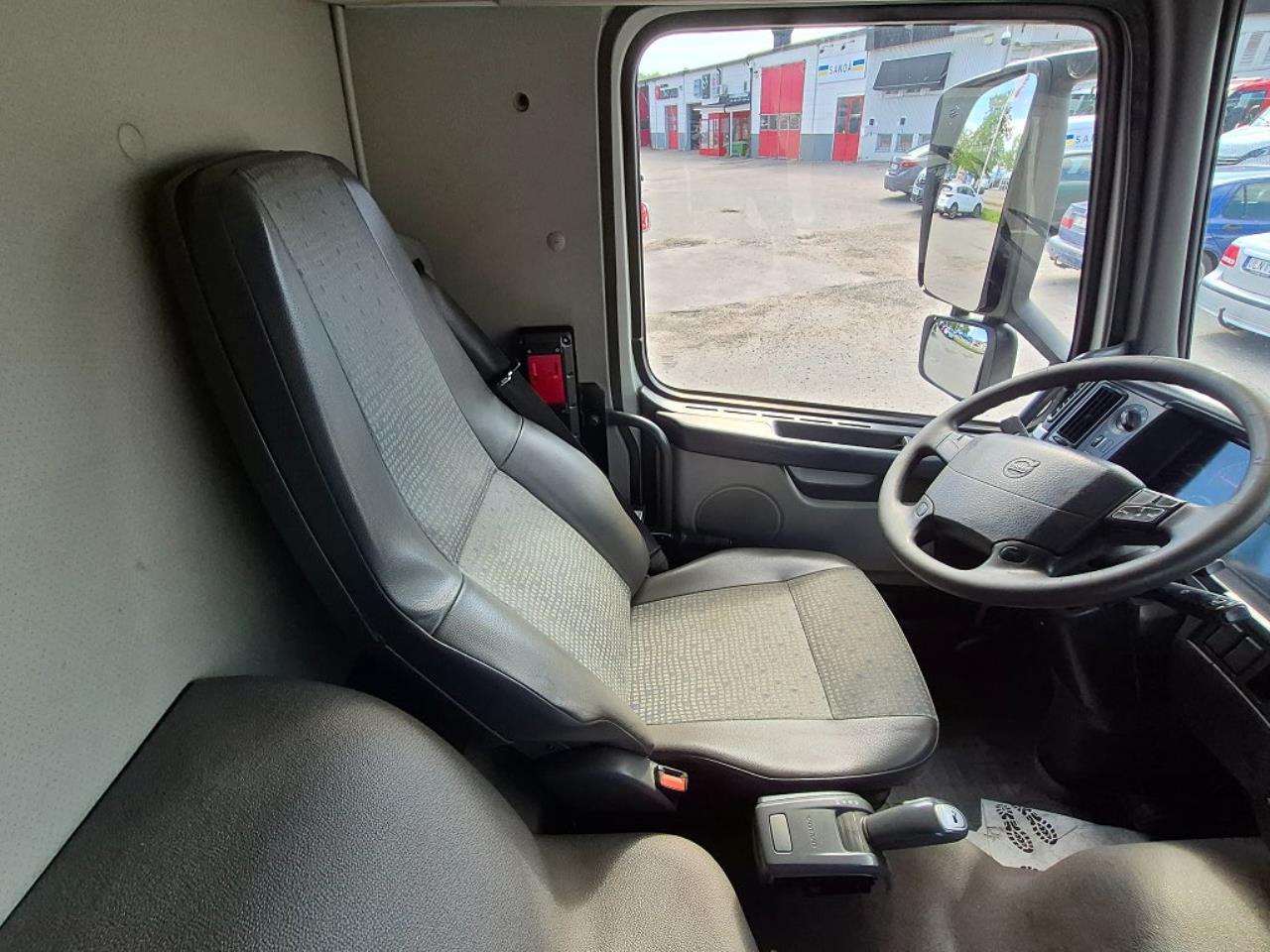 Volvo FM9 6x2 Kranv&auml;xlare 2006 - Kran