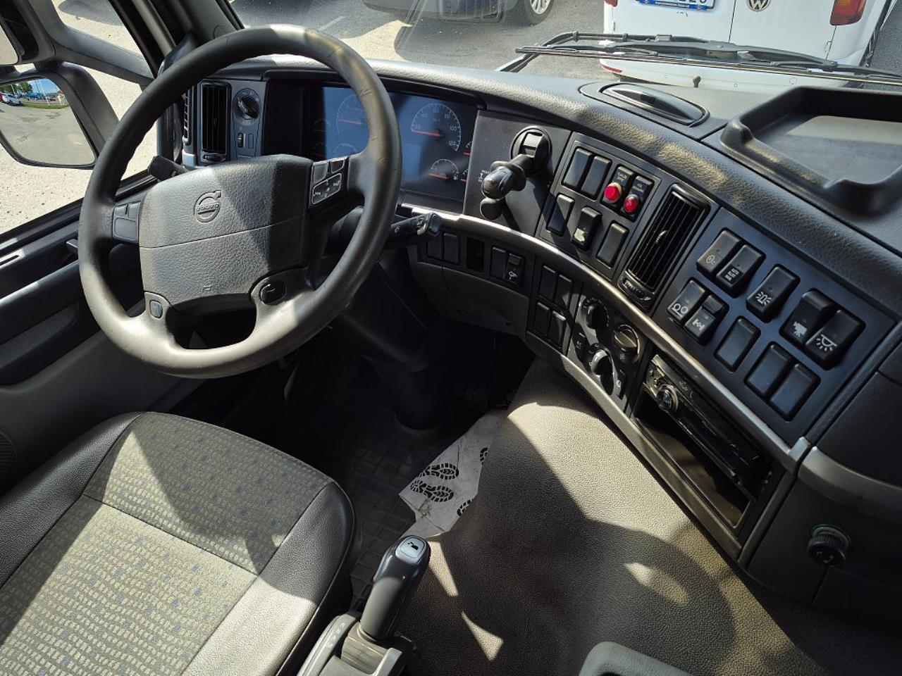 Volvo FM9 6x2 Kranv&auml;xlare 2006 - Kran