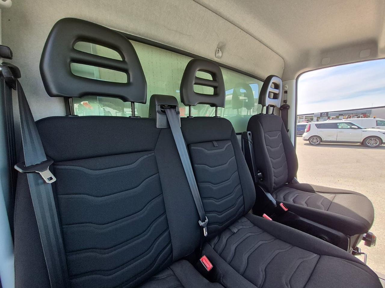 Iveco Daily 35S17 Hi-Matic Sk&aring;p & bakgavellyft 2016 - &Ouml;vrigt