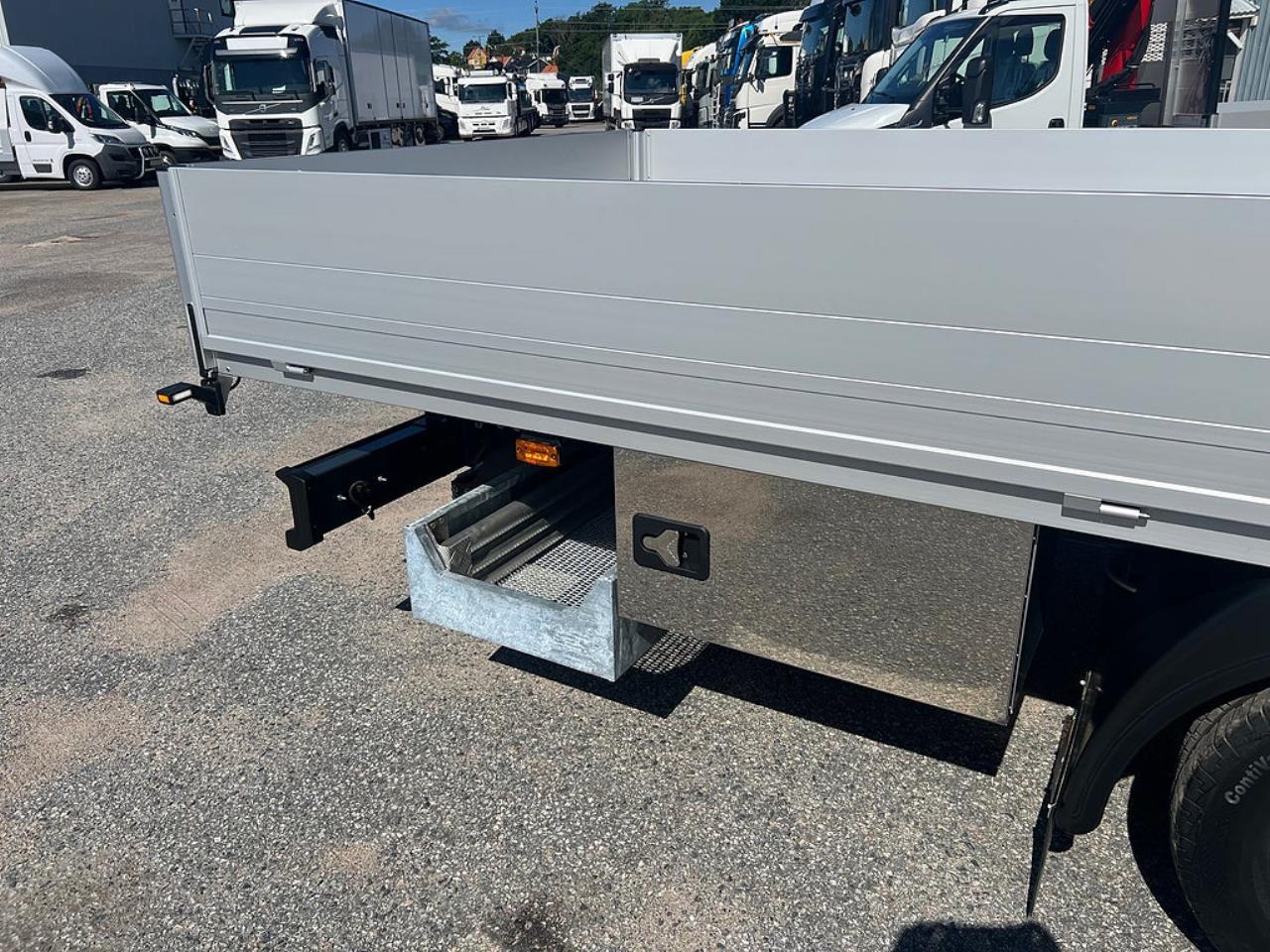 Iveco Daily 72C18 A8 Kranbil Palfinger Kran Fullutrustad 2025 - &Ouml;vrigt