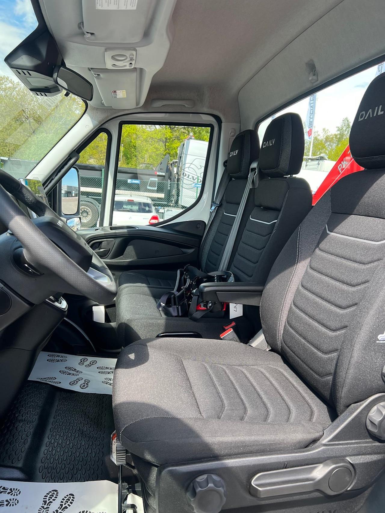 Iveco Daily 72C18 A8 Kranbil Palfinger Kran Fullutrustad 2025 - &Ouml;vrigt