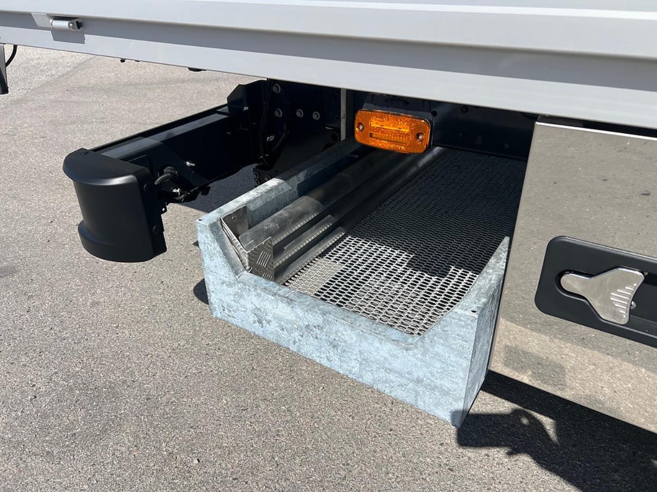 Iveco Daily 72C18 A8 Kranbil Palfinger Kran Fullutrustad 2025 - &Ouml;vrigt