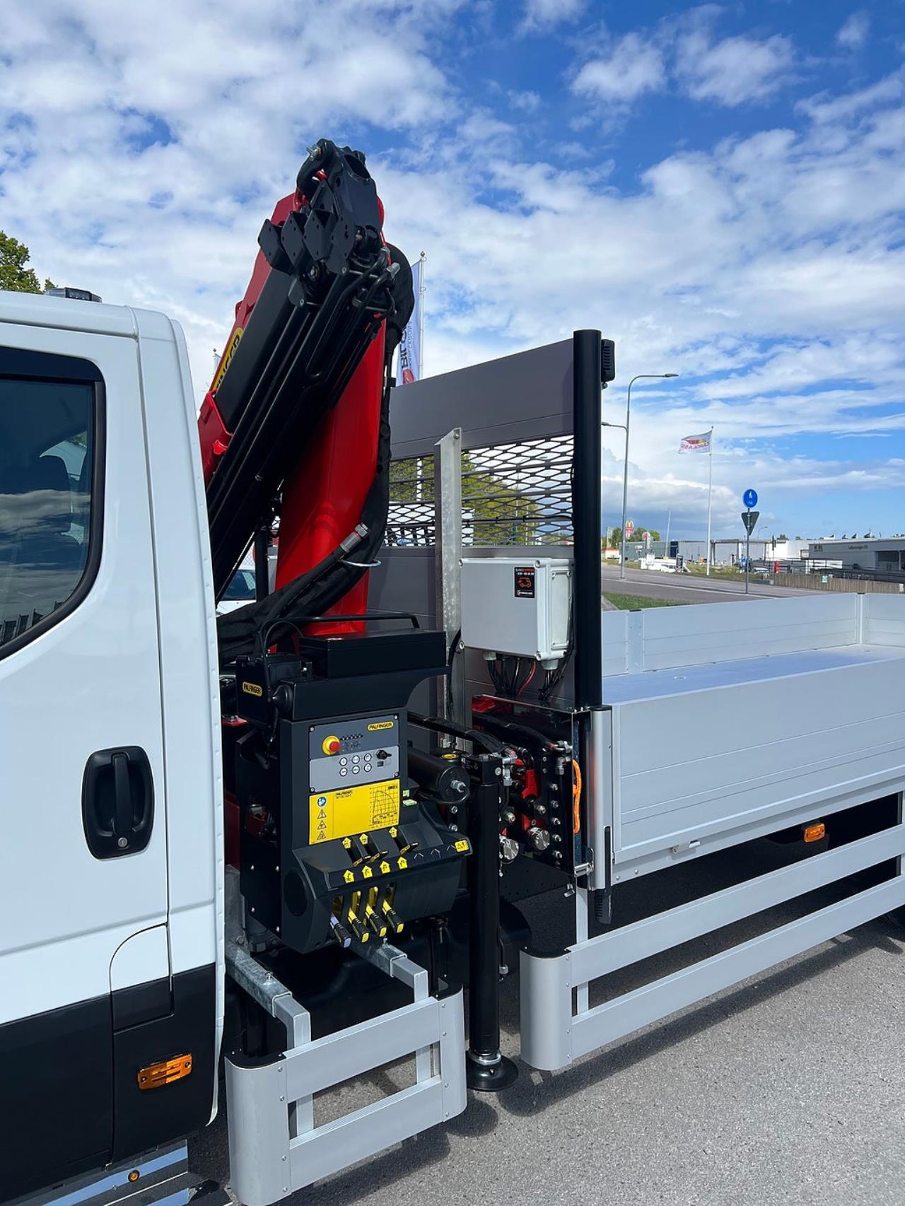 Iveco Daily 72C18 A8 Kranbil Palfinger Kran Fullutrustad 2025 - &Ouml;vrigt