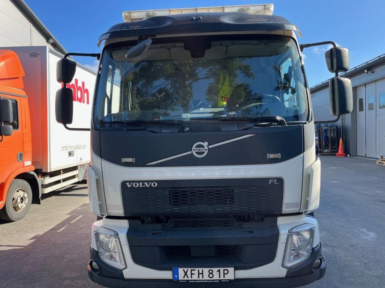Volvo FL 4X2 2019 - Krok/Lastv&auml;xlare