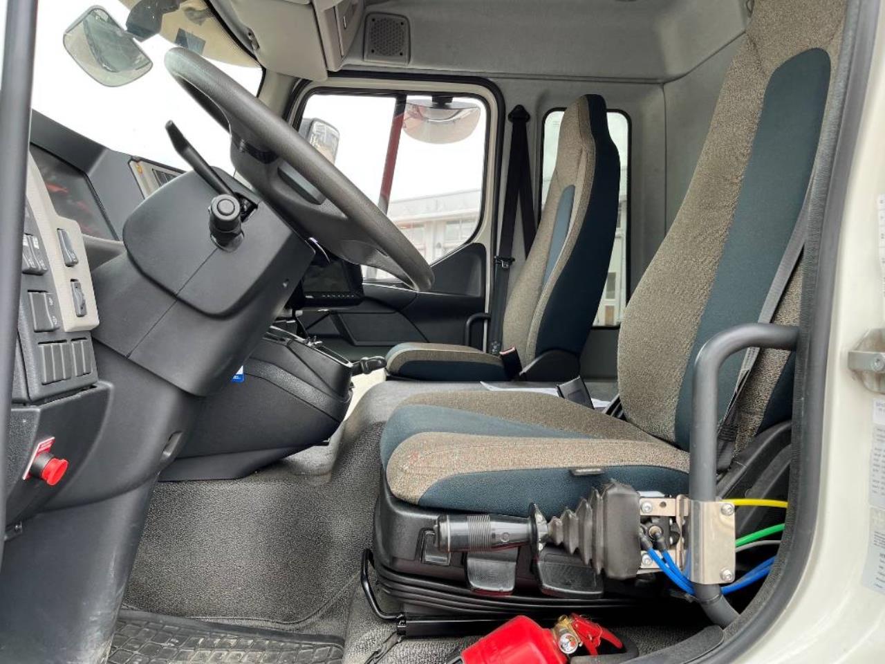 Volvo FL 4X2 2019 - Krok/Lastv&auml;xlare