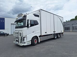 Volvo FH16 6x2 Sk&aring;p