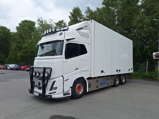 Volvo FH16 Aero 6x4 Sk&aring;p