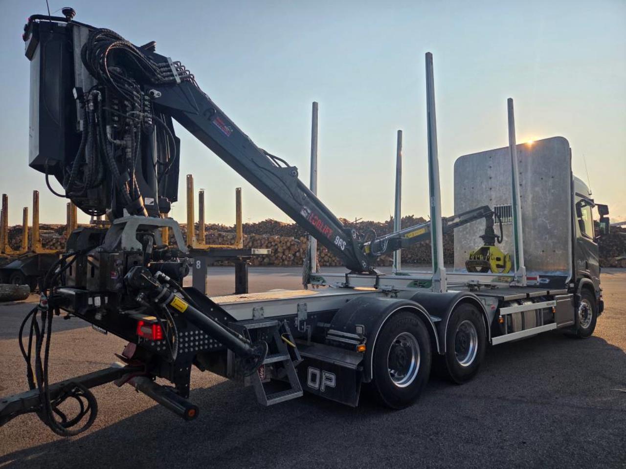 Scania R590 LB6x4 2025 - Timmer