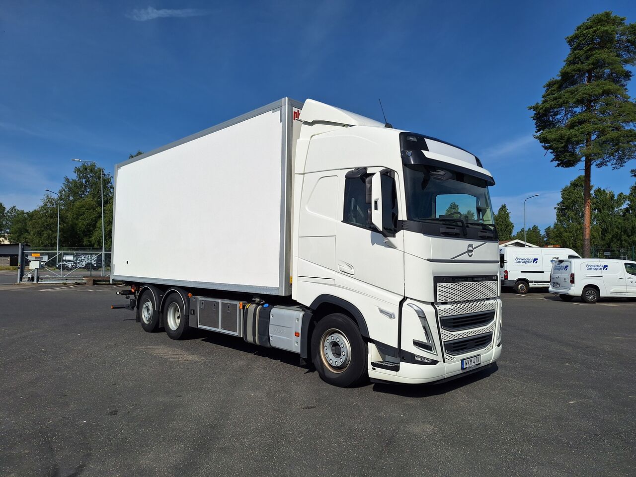 Volvo FH 6x2 LNG Containerrede 2022 - V&auml;xelflak