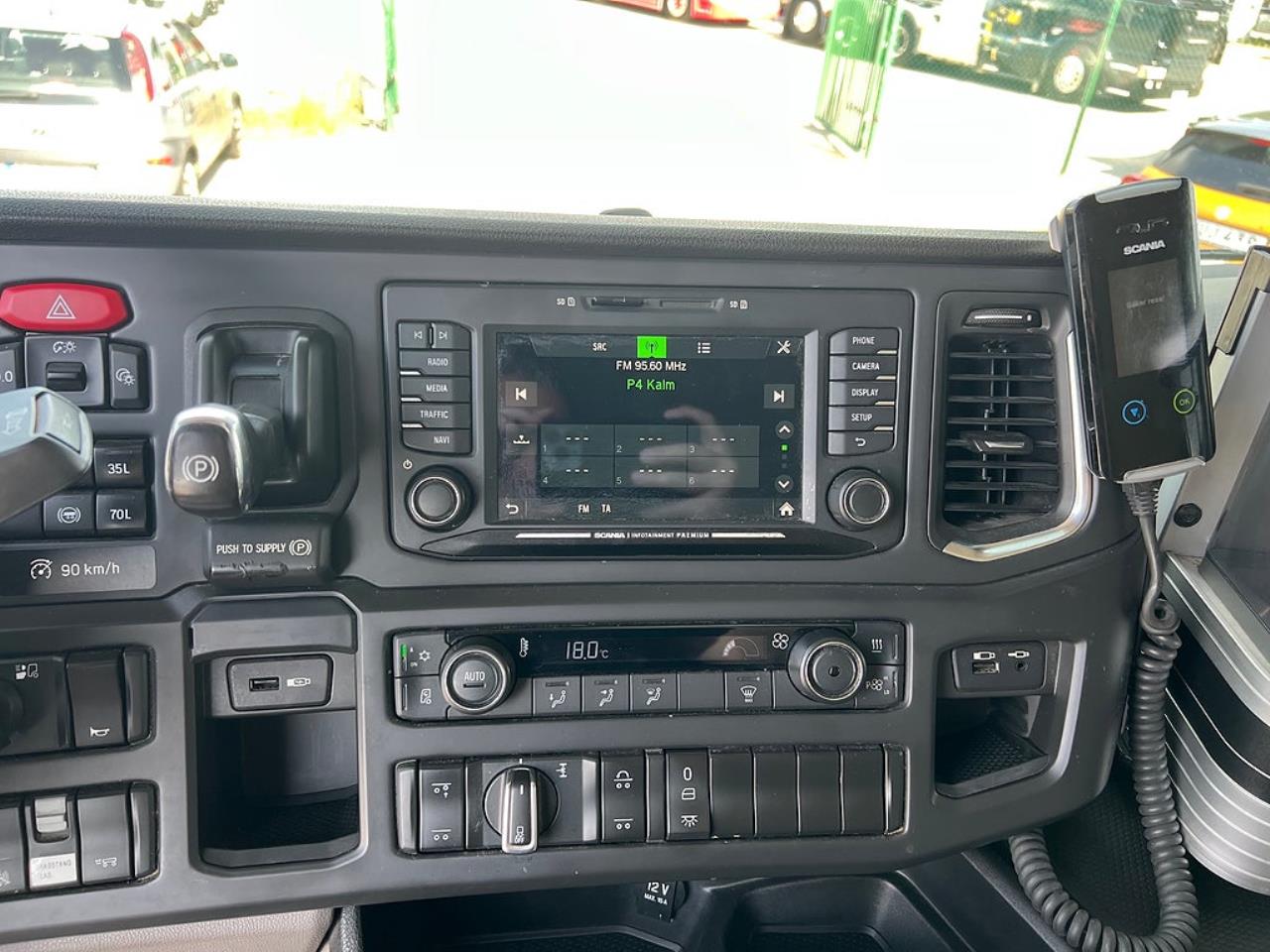 Scania G450 6x2*4 XT Lastv&auml;xlare, Fullt Plogutrustad 2019 - Krok/Lastv&auml;xlare